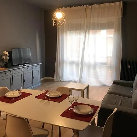 La Casa Di Anna, Trilocale Con Balcone E Garage Apartmán